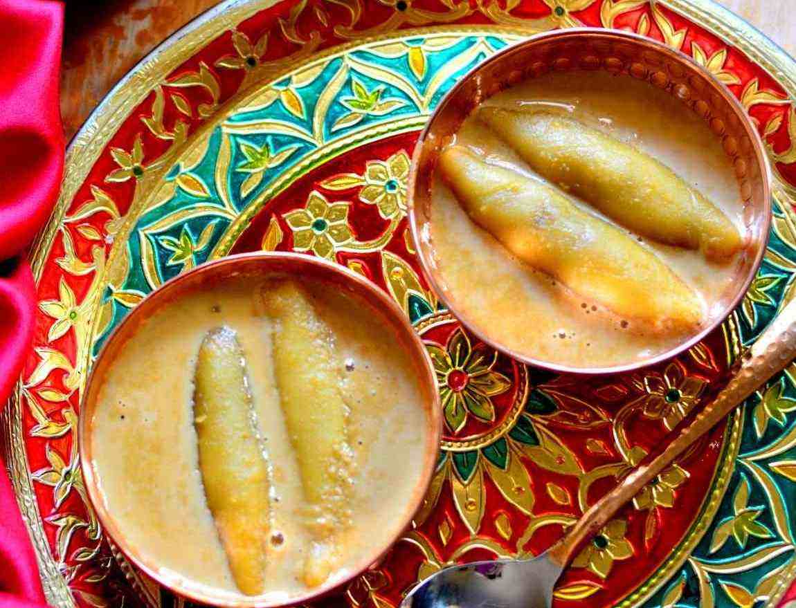 Bengali Sweet Dudh Puli or Sweet Coconut Dumplings Recipe